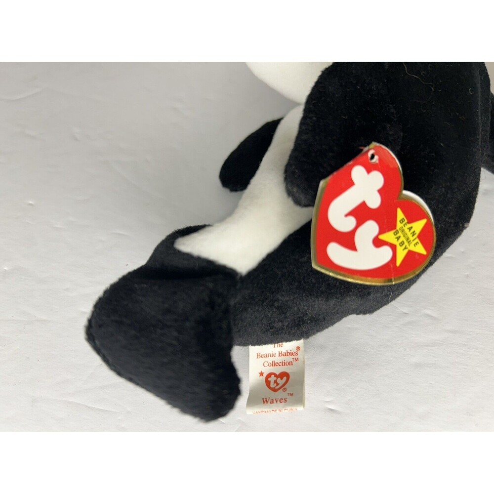 Ty Beanie Baby Aquatic Lot Poseidon Whale Shark, Jolly Walrus, Waves Orca Whale - Picture 2 of 9